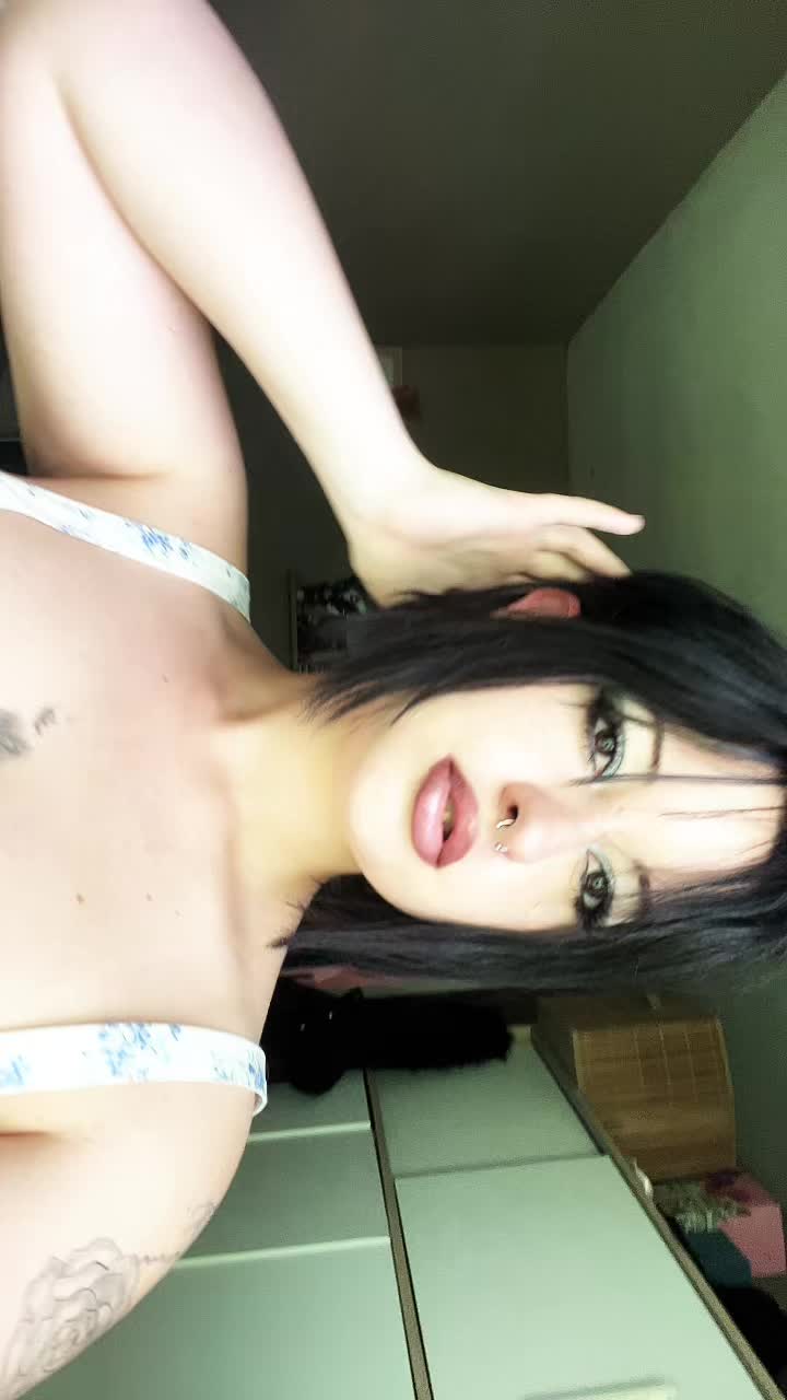 @NⱭNⱭ 🍓🫰🏻