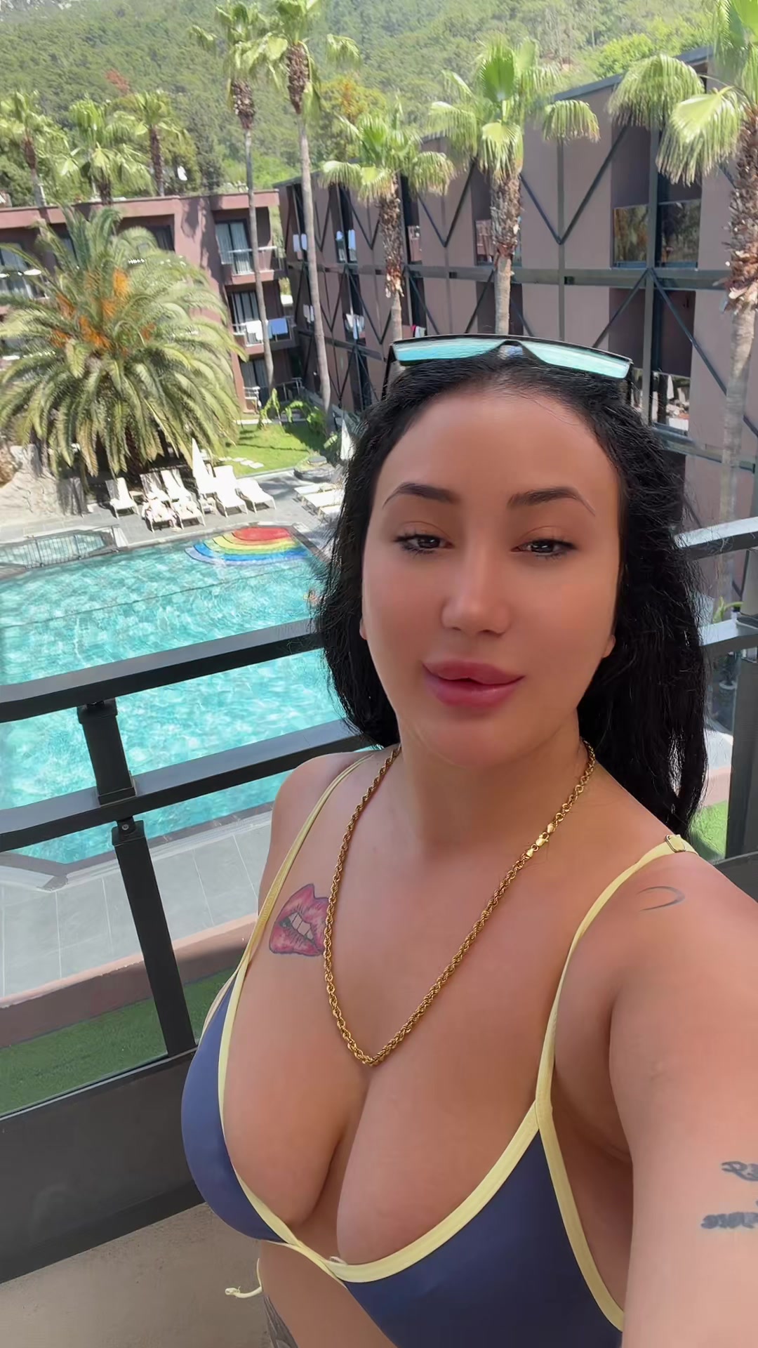 @Buse bah&ccedil;etepe