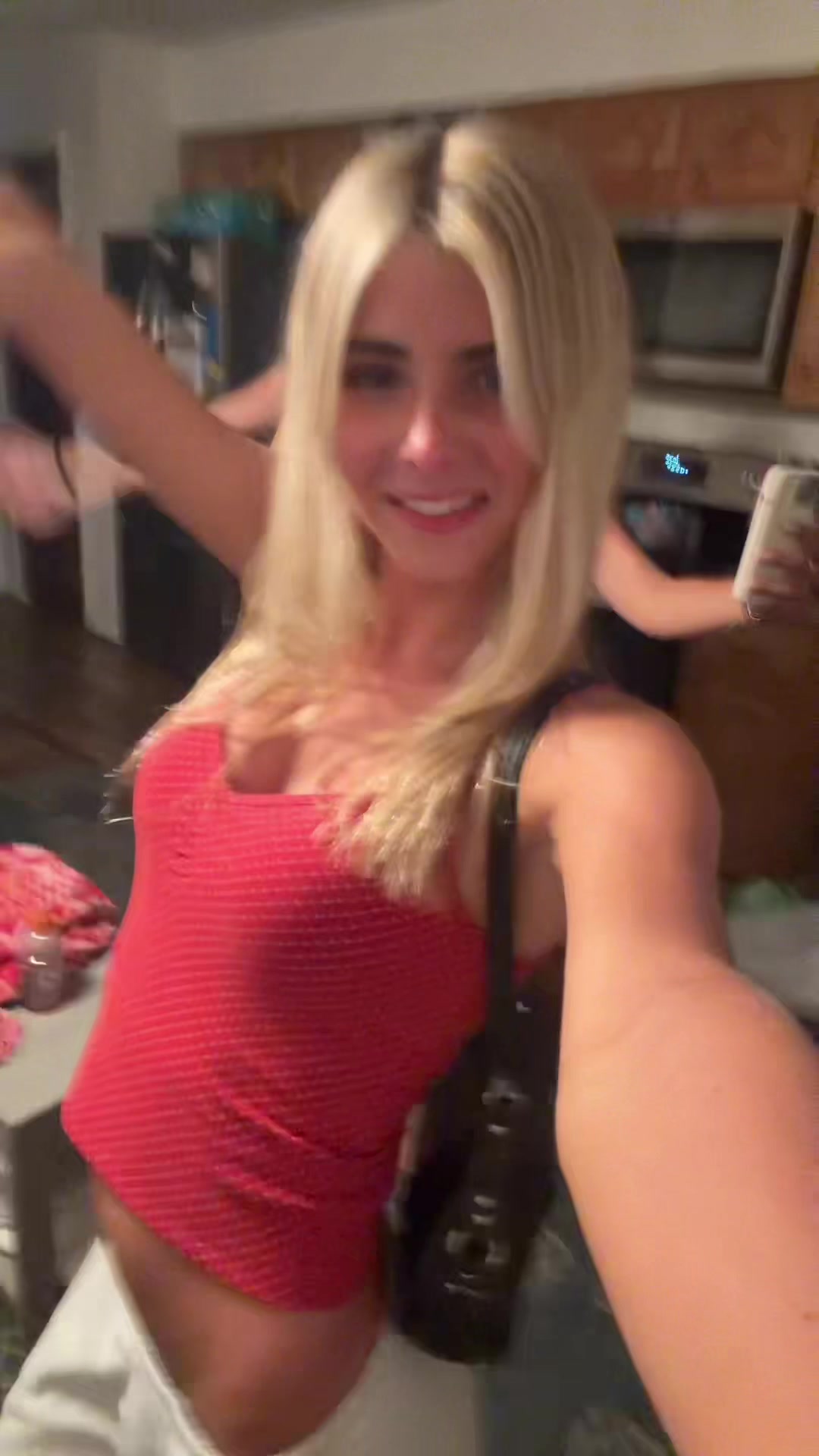 @mj