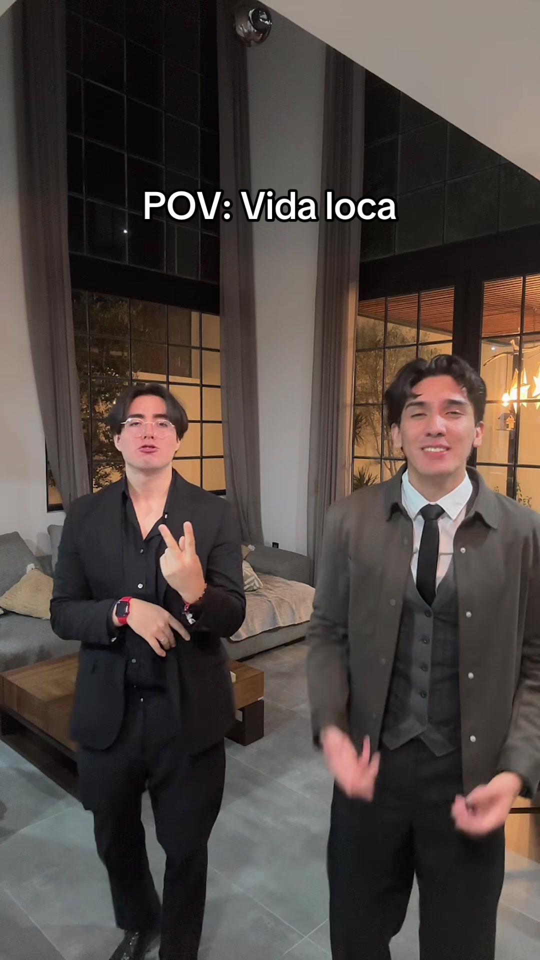 @MELANC&Oacute;LICOS AN&Oacute;NIMOS ⛈️