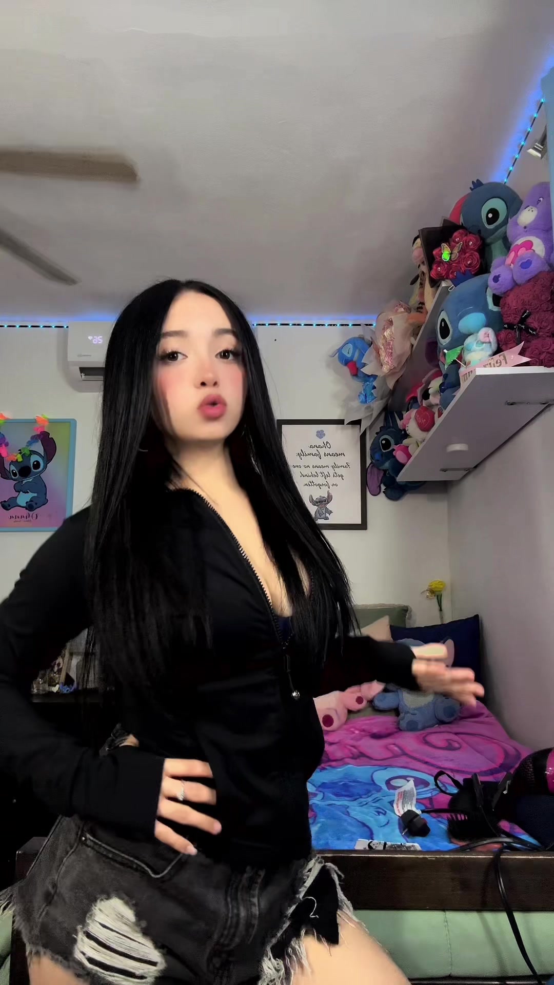 @ღM E L