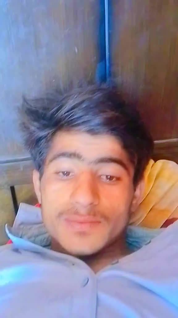 @kheezar
