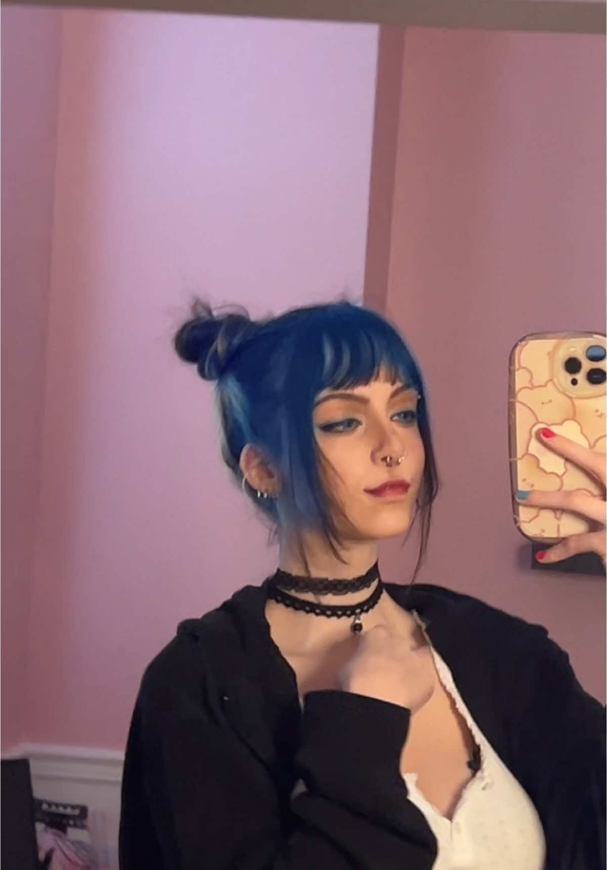 @twitch.tv/emikinya