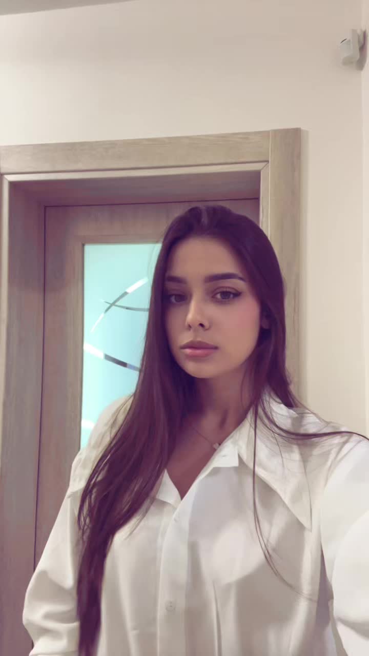 @elyyyjeee
