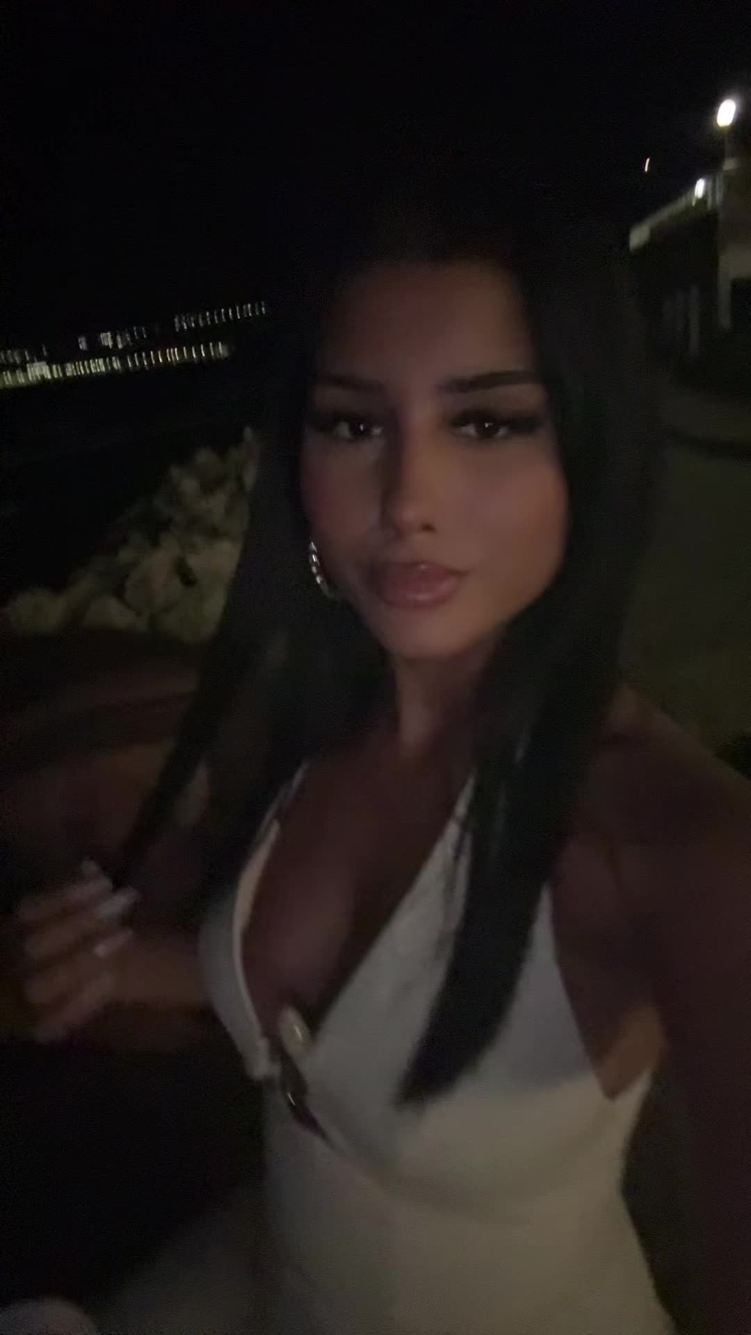 @anamaria
