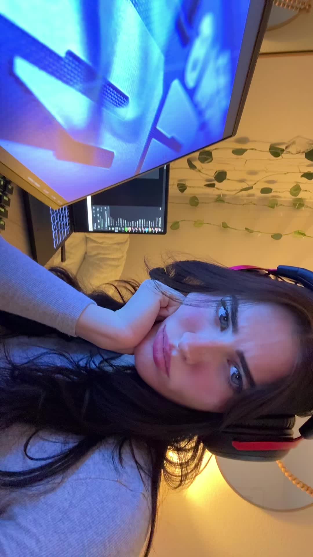 @Lexuhhh