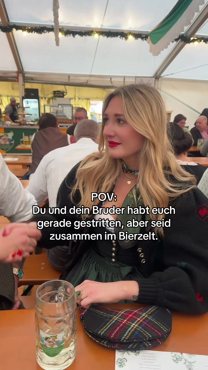 @VASHIONESSA - Dirndl&Festl💕