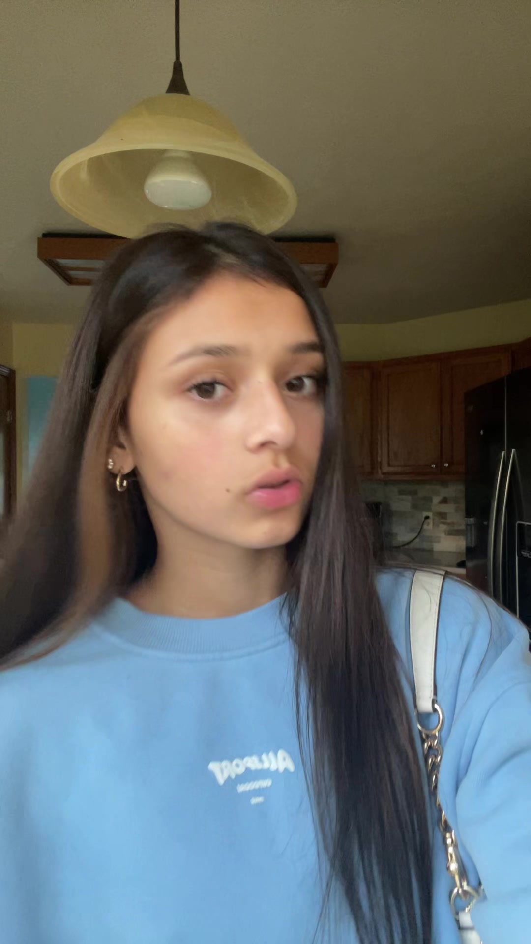@ayvuh