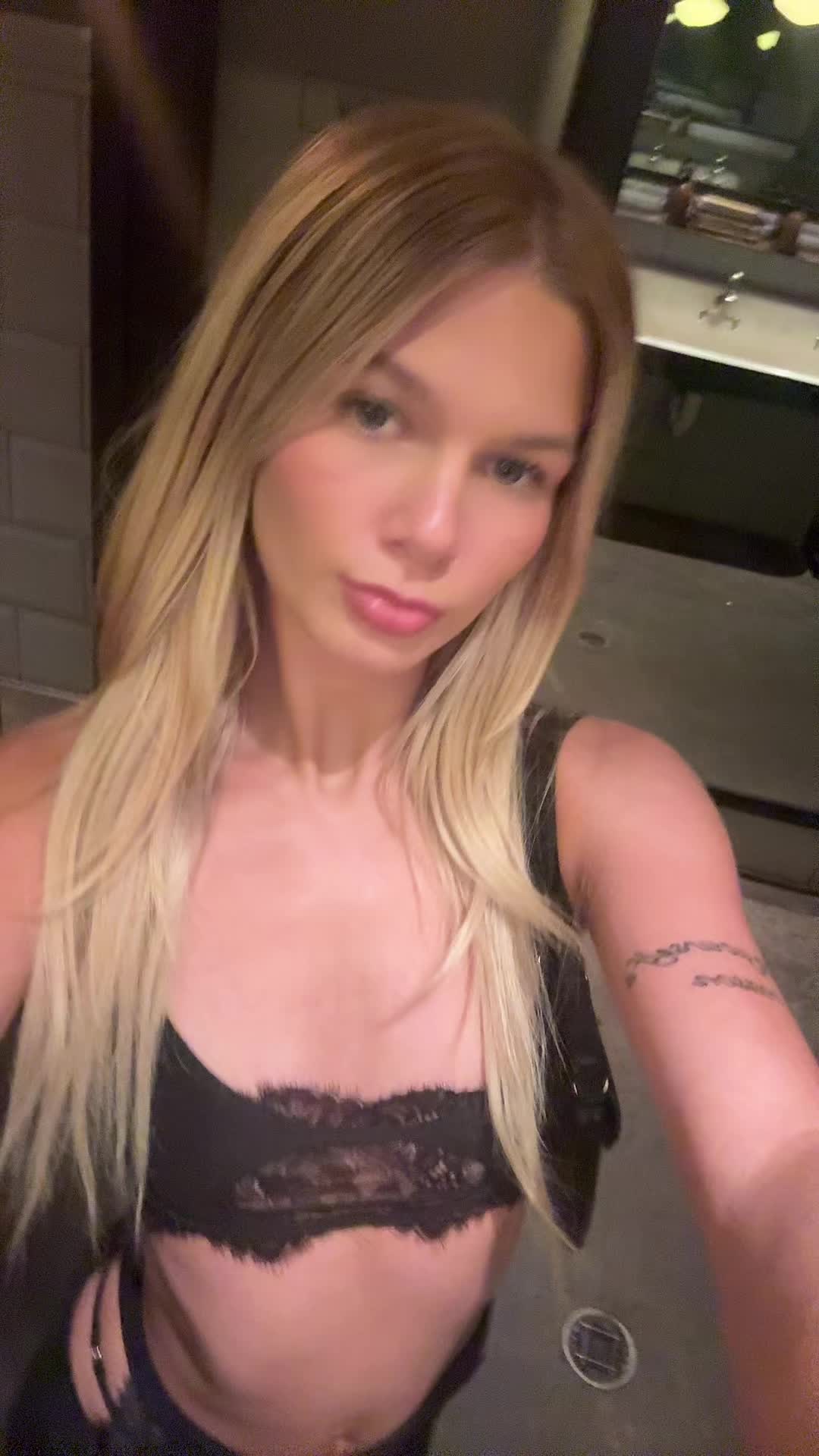 @jfeatherstoneee