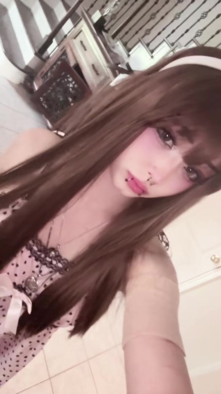 @waifulacey