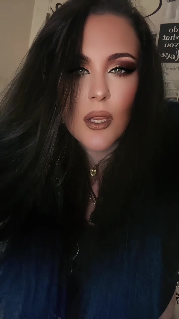 @💃🏻🧠❄️ 𝓕𝓻𝓸𝓼𝓽𝓮𝓭 ❄️🧠🩸