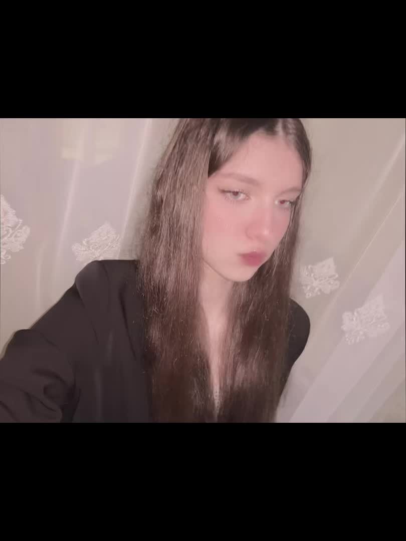 @skarlletq