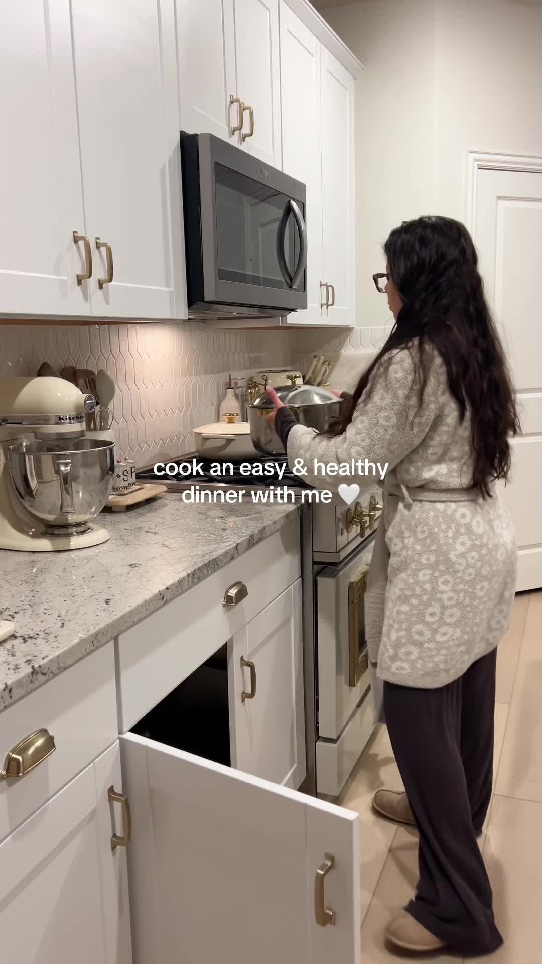 @Elaina