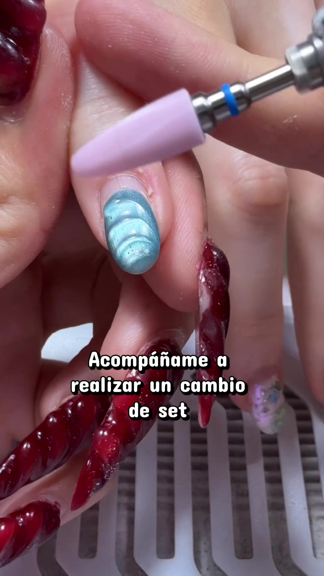 @minadamnnailz