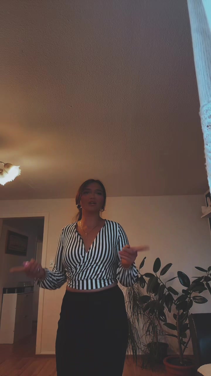 @Sara🇷🇴&🇩🇪