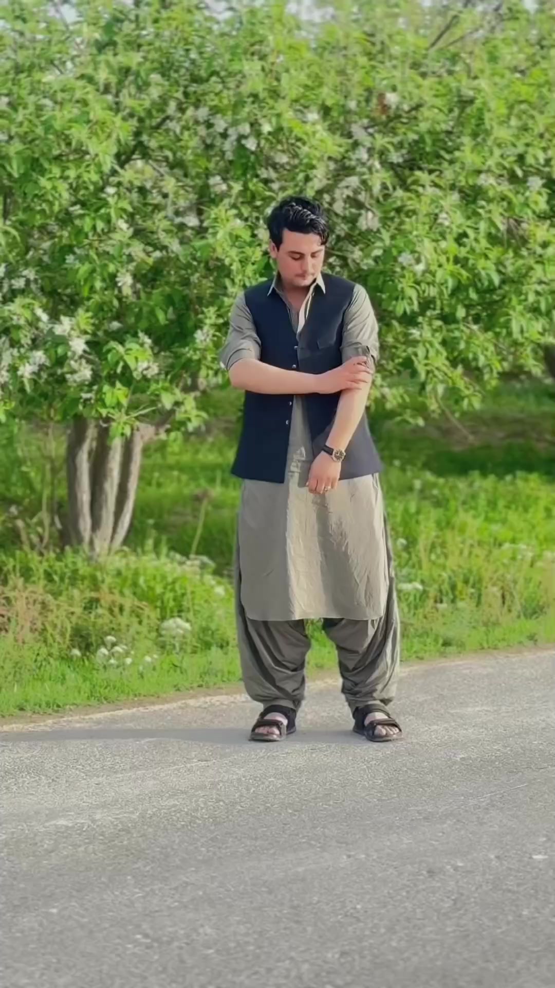 @Orangzaib❤️