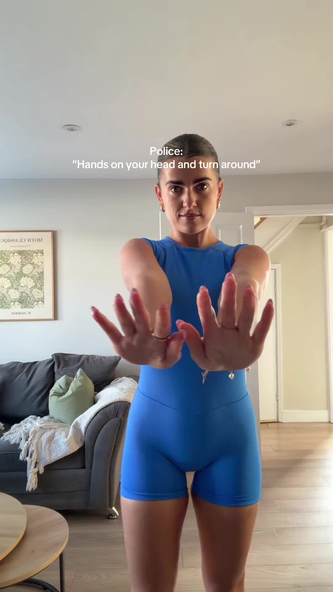 @elbuckles