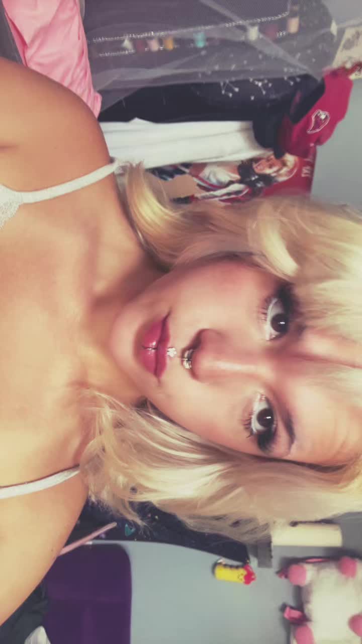 @_