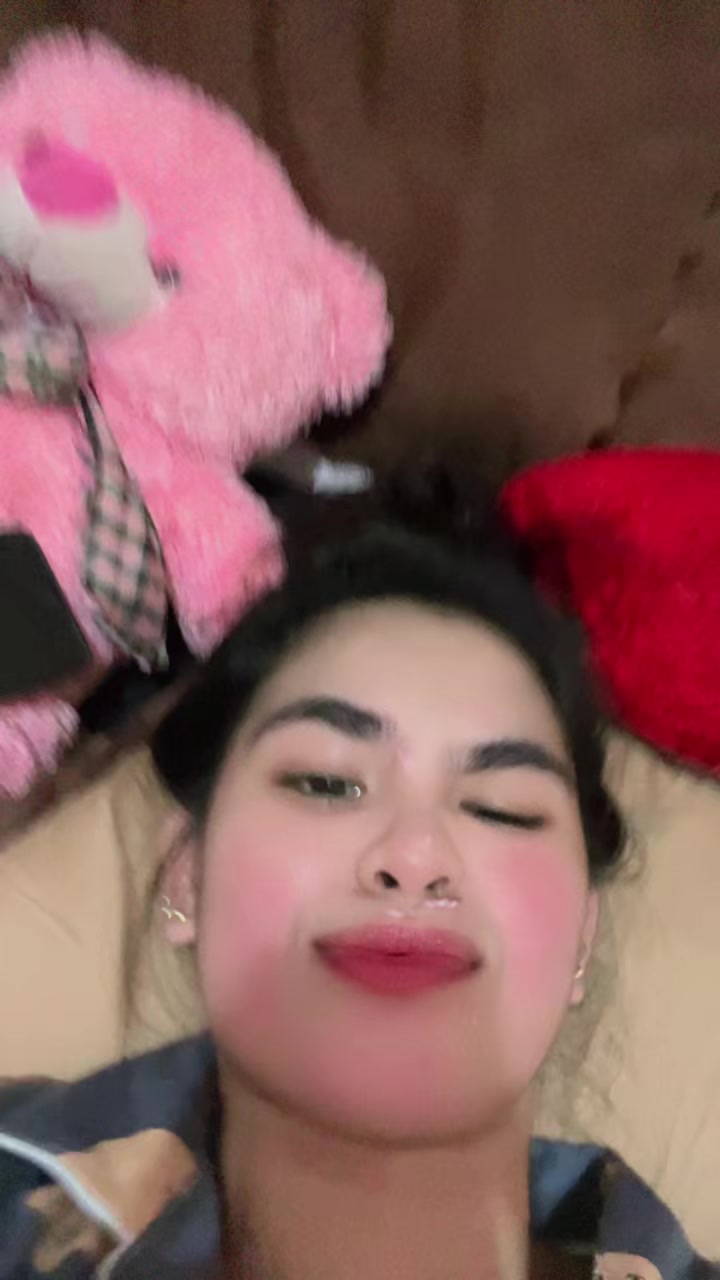 @Esang🧿