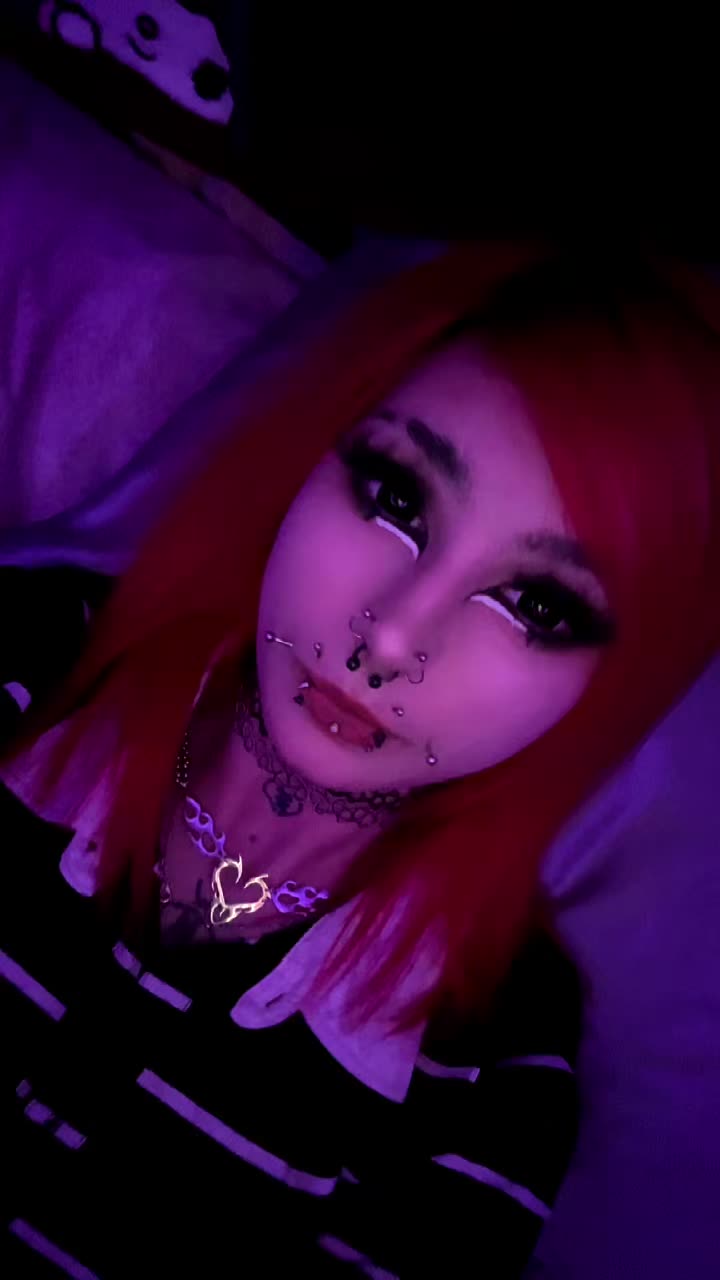 @z0mbi3_b1t3s