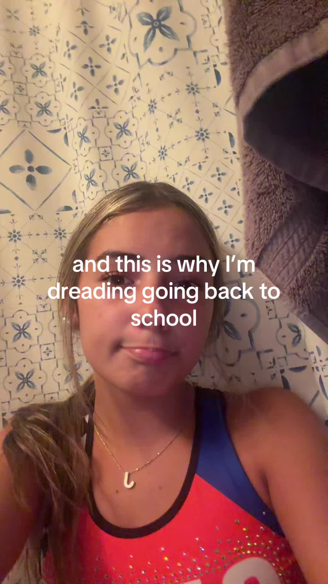 @👩🏽🦯👩🏽🦯➡️