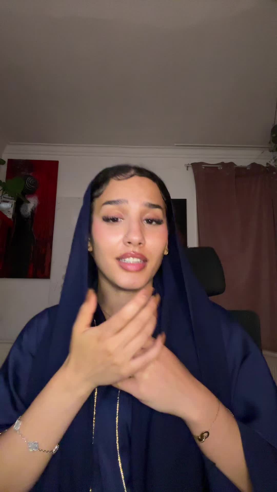 @Bebe