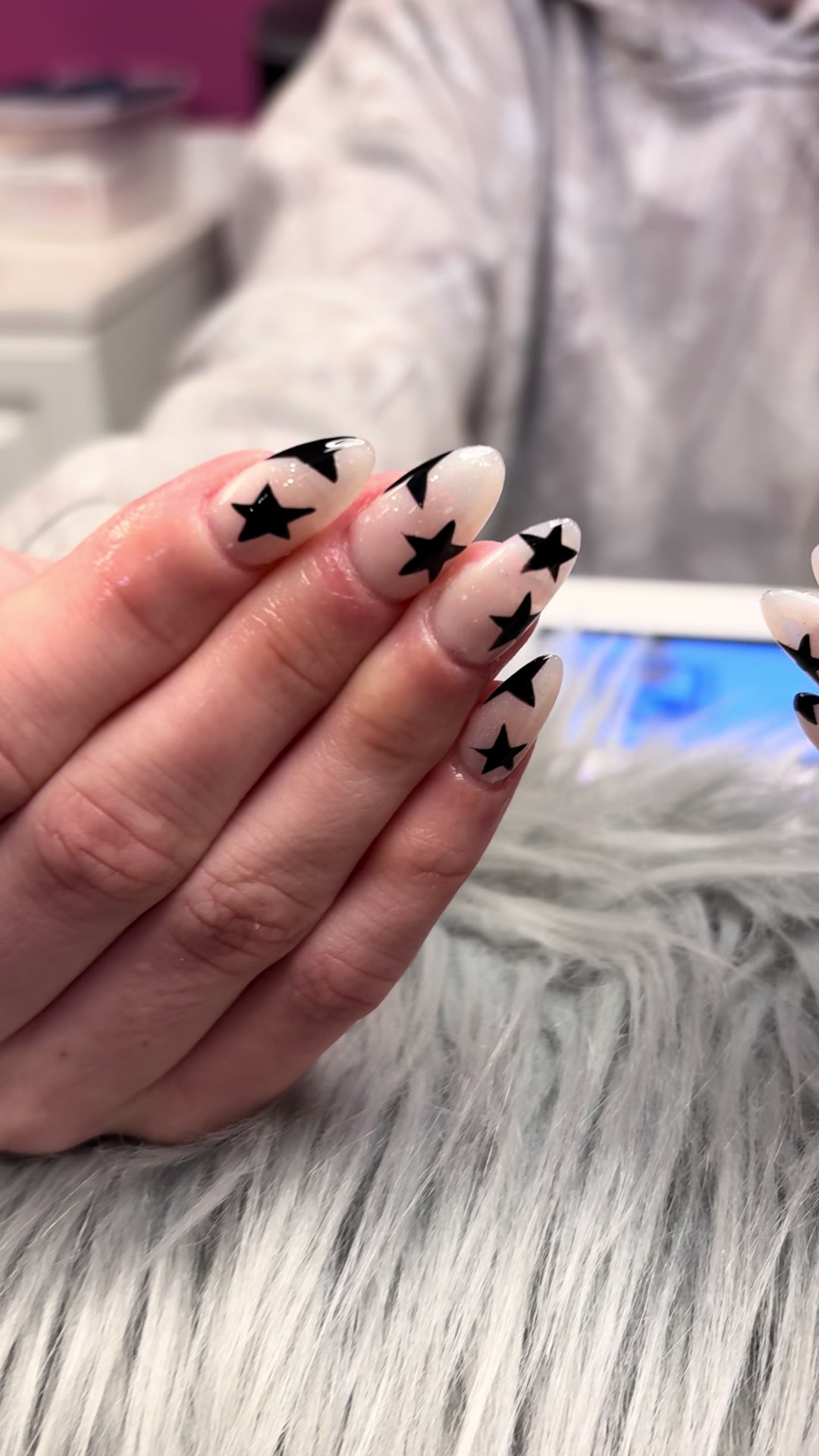 @NailsbyCheryl785