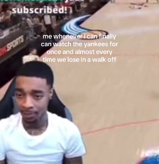 @•
