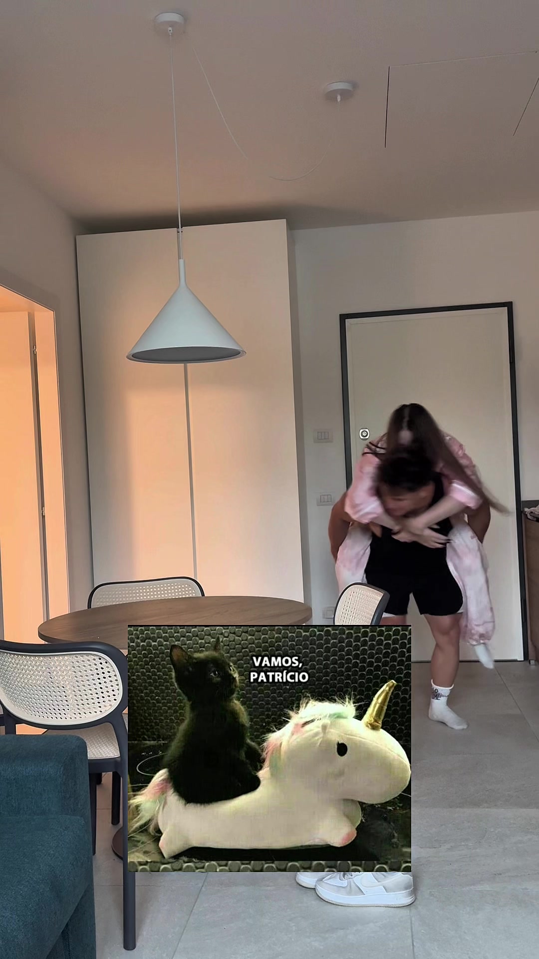 @simoù