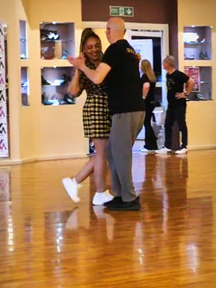 @Monia&Dance