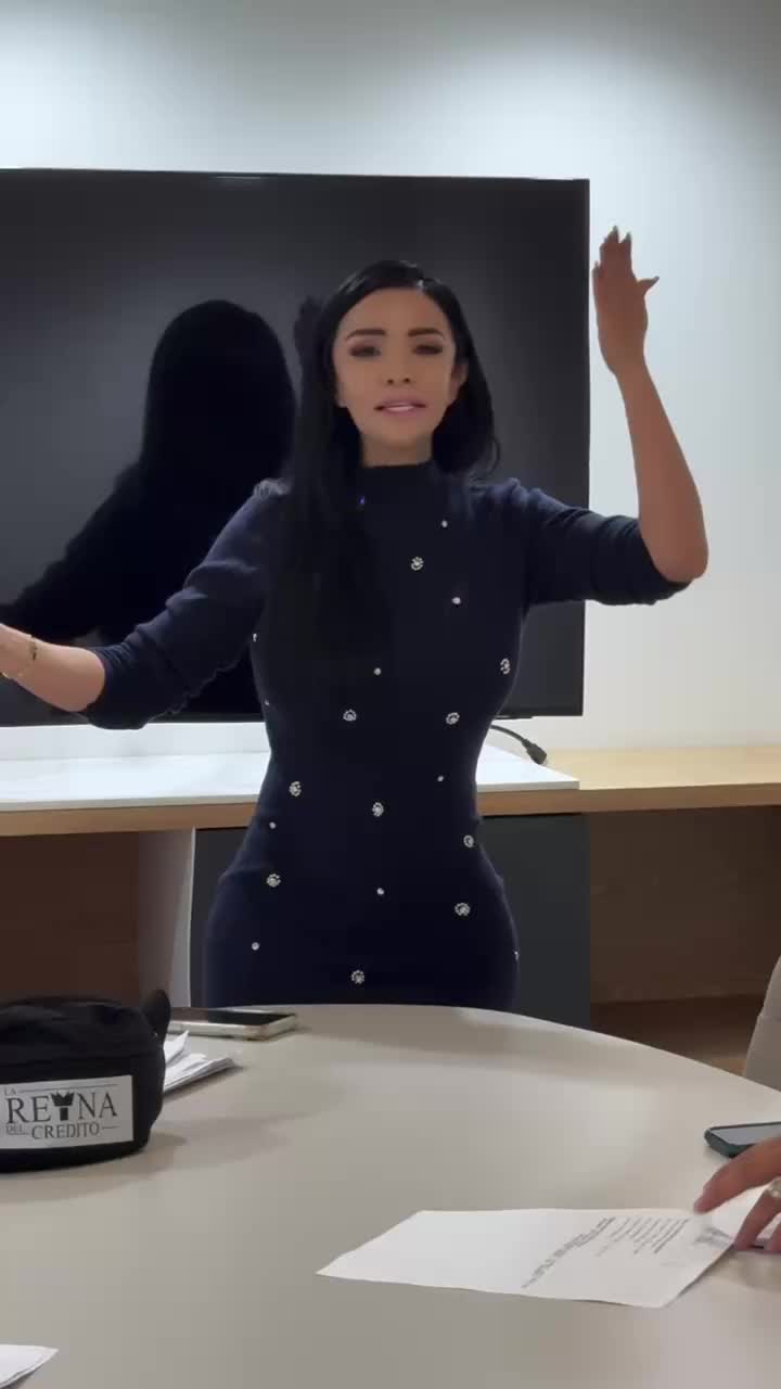 @La Reyna del Credito