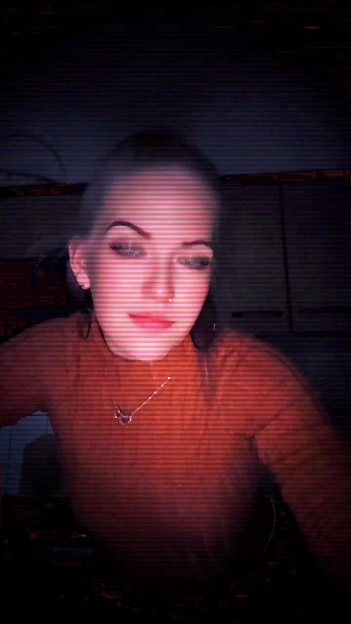 @Celina⚡️🖤