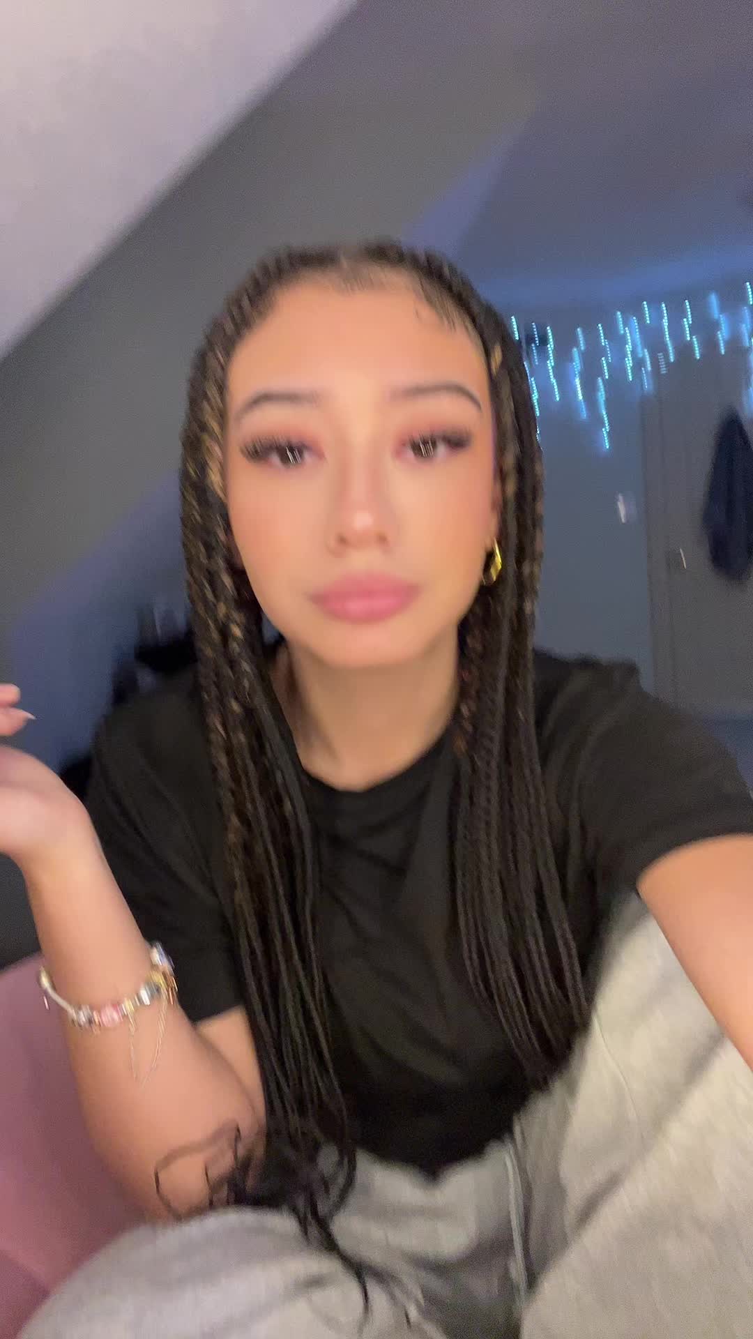 @FreakiestDominator