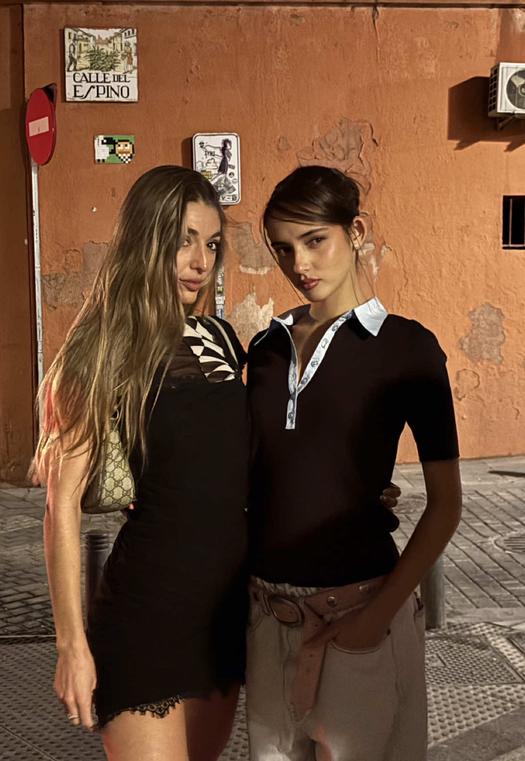 @Elena A