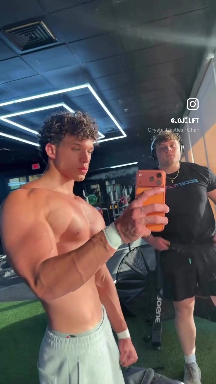 @GayMomentsTiktok