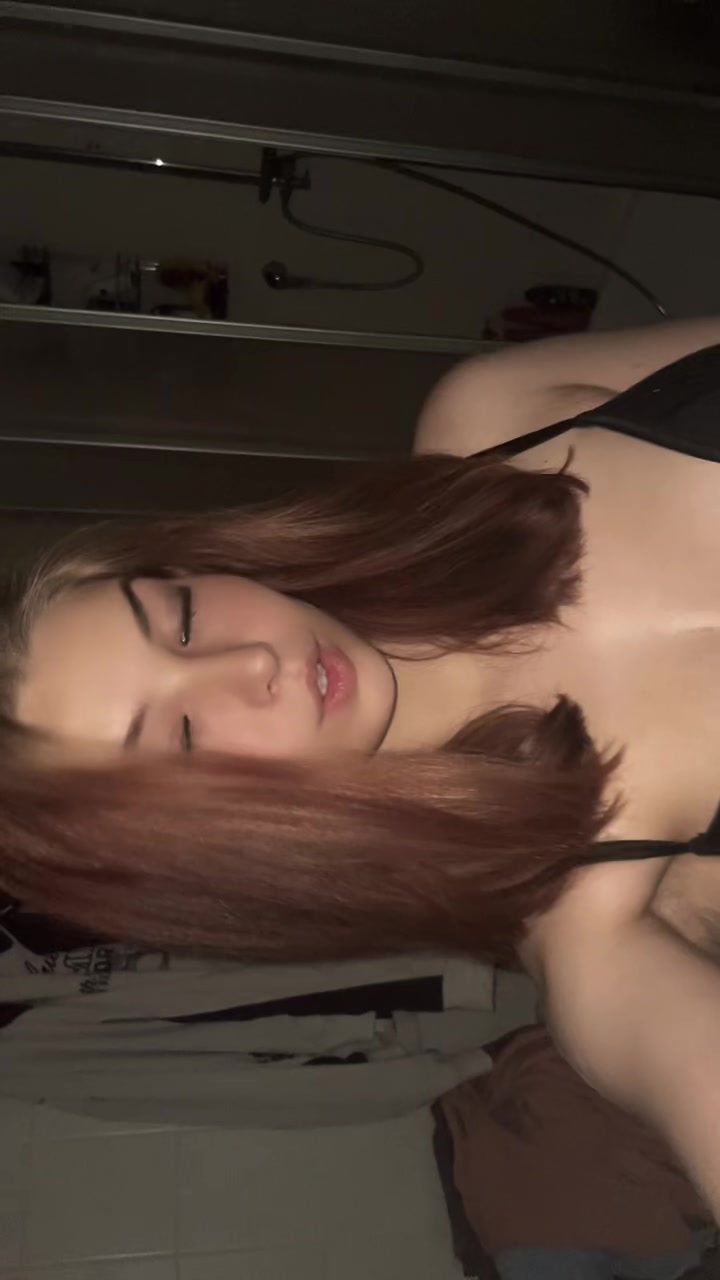 @𝑆𝐴𝑀𝐴𝑁𝑇𝐻𝐴♡