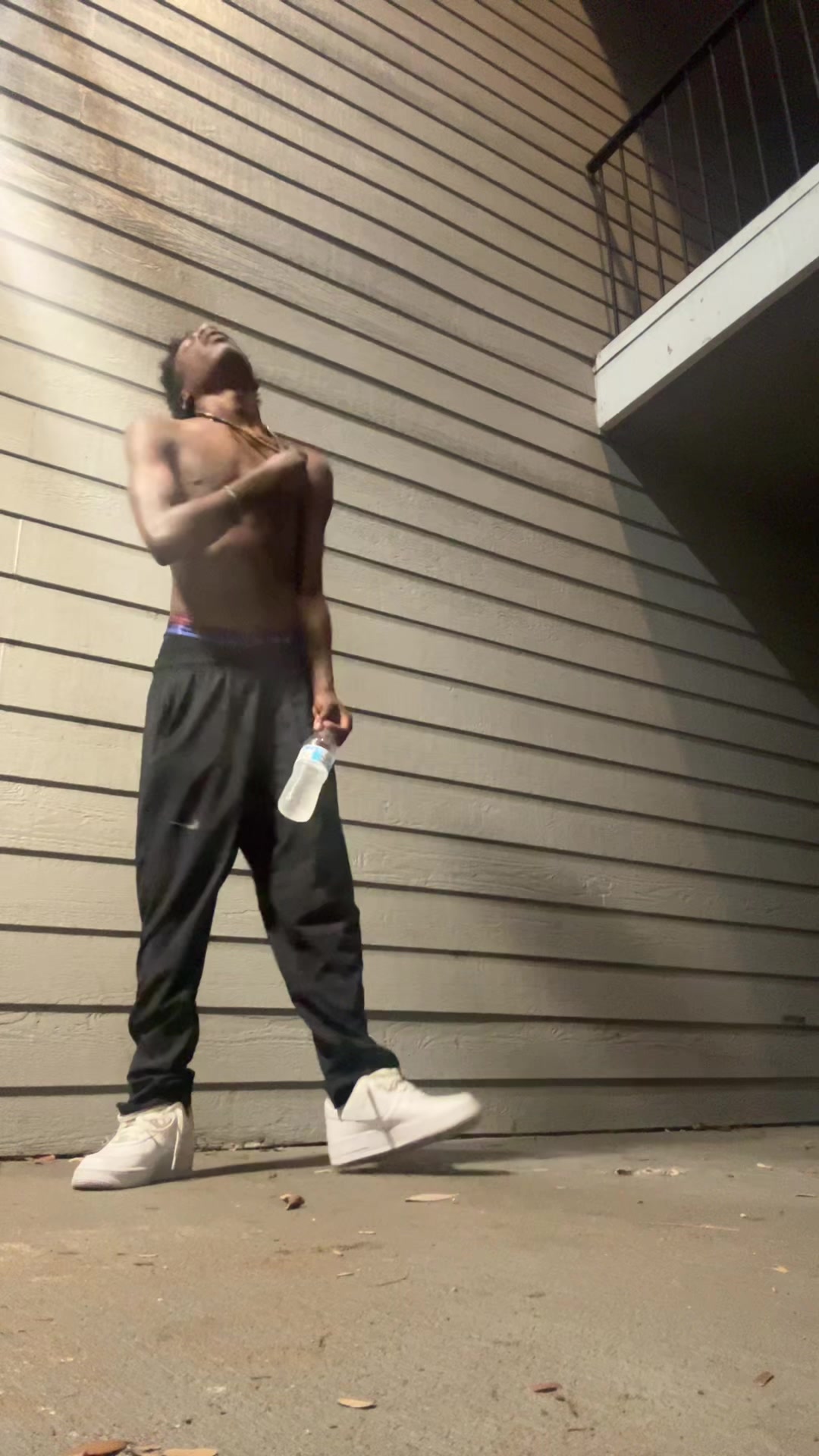 @Mr let me in dat twat