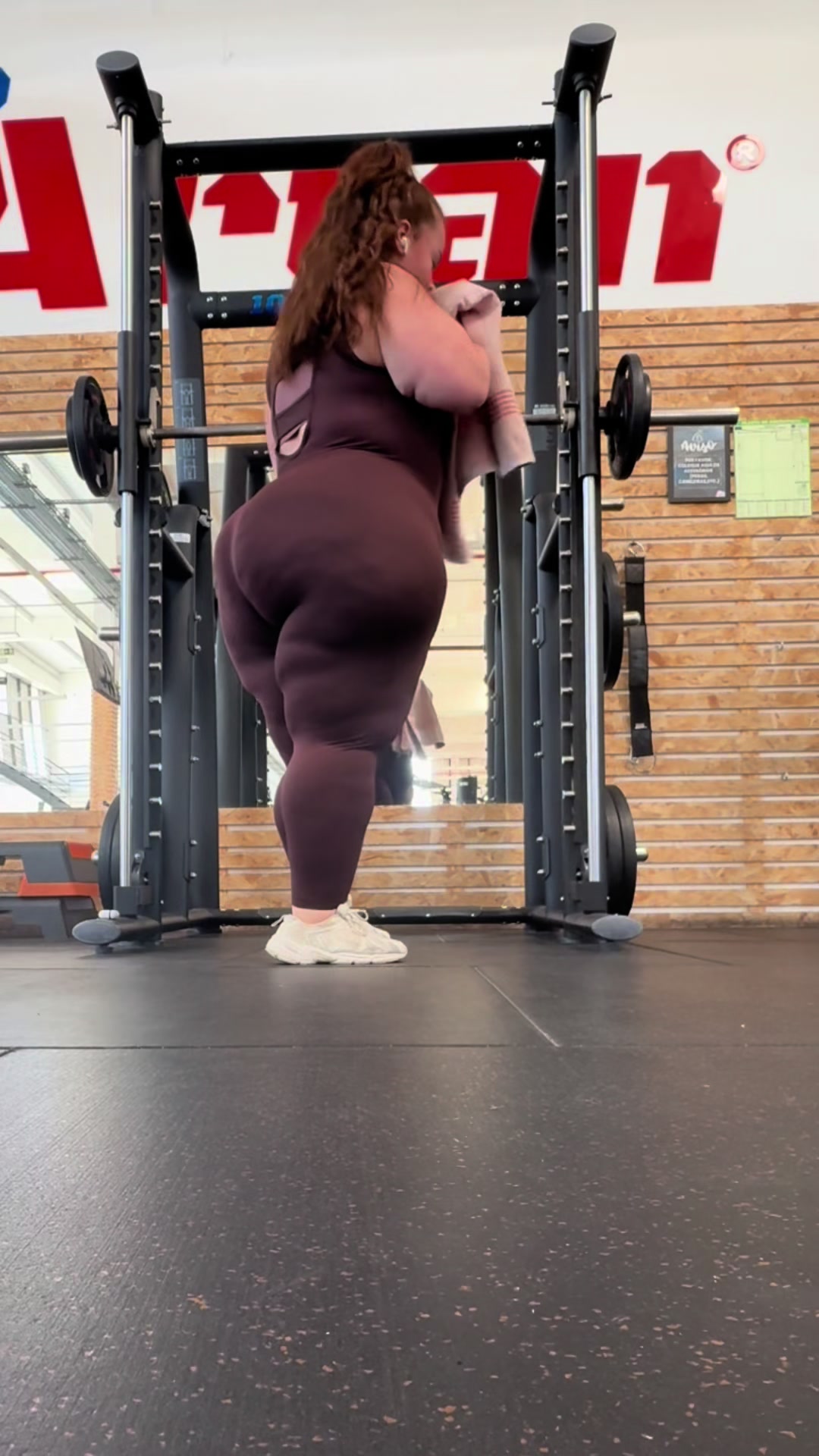 @Vitória Machado