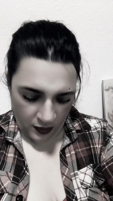 @🩸Glamourgirl37🩸🇺🇸