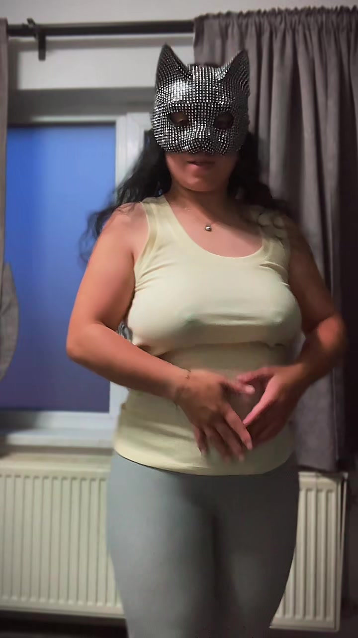 @aveliamoon