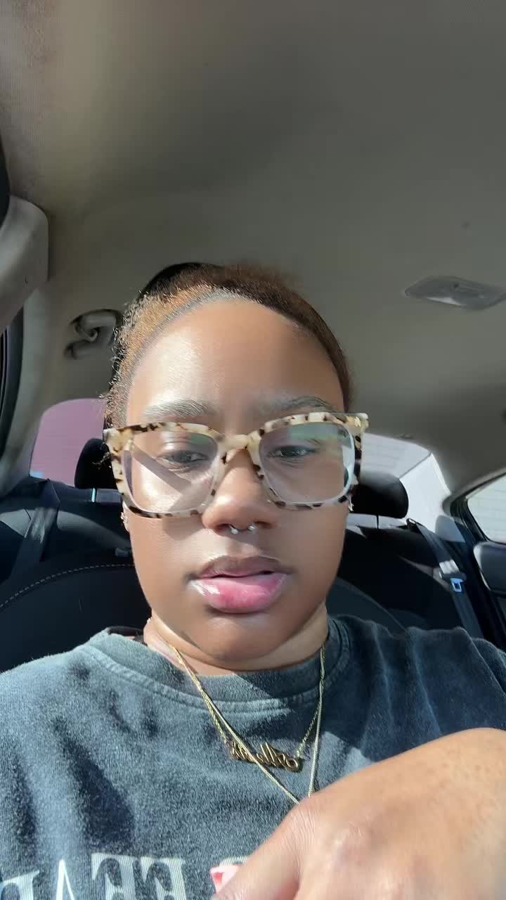 @alexis 🫧 ᥫ᭡