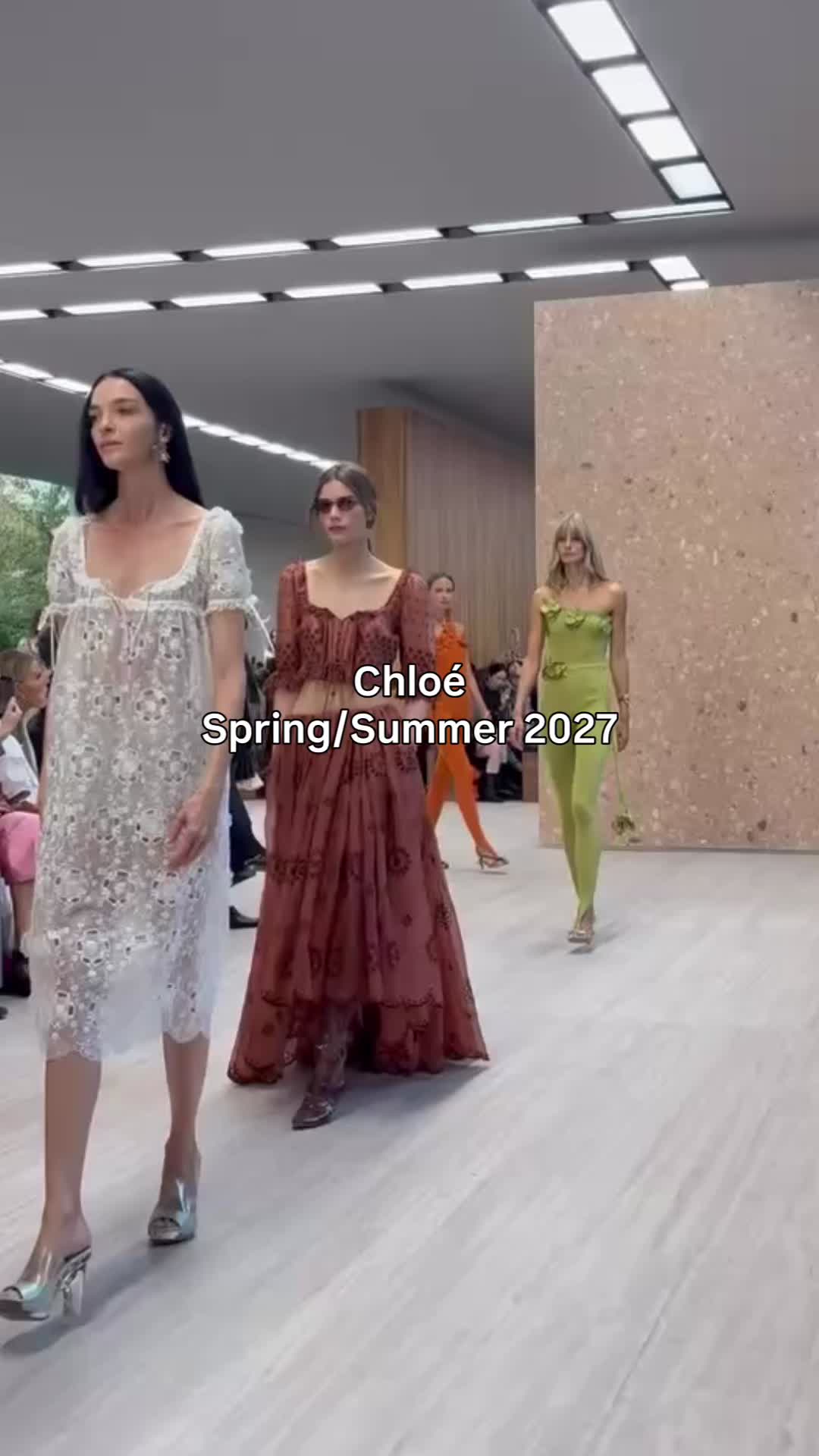 @thezoereport