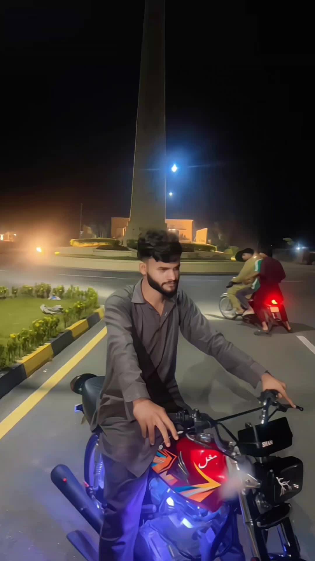 @علی ☠️♠️۔
