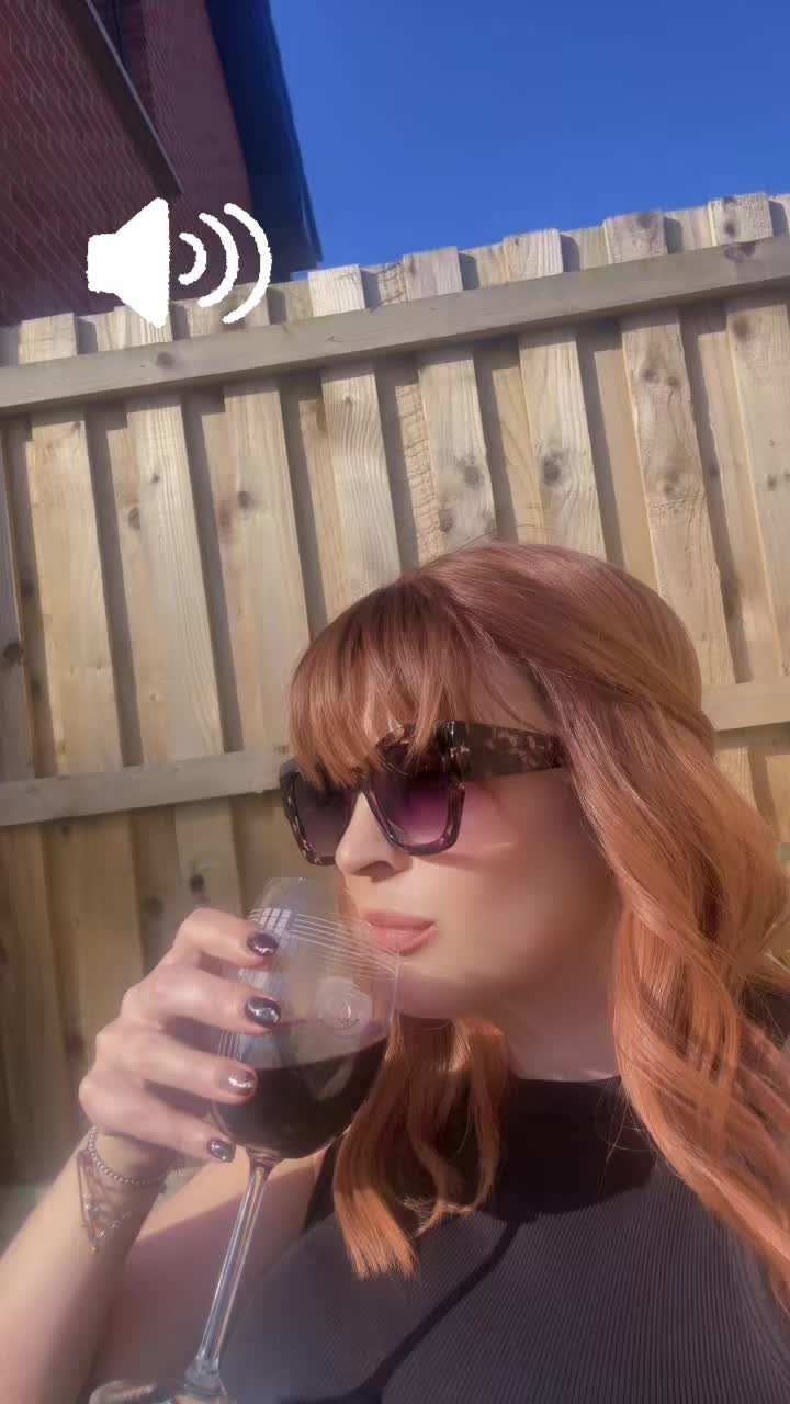 @helenj552