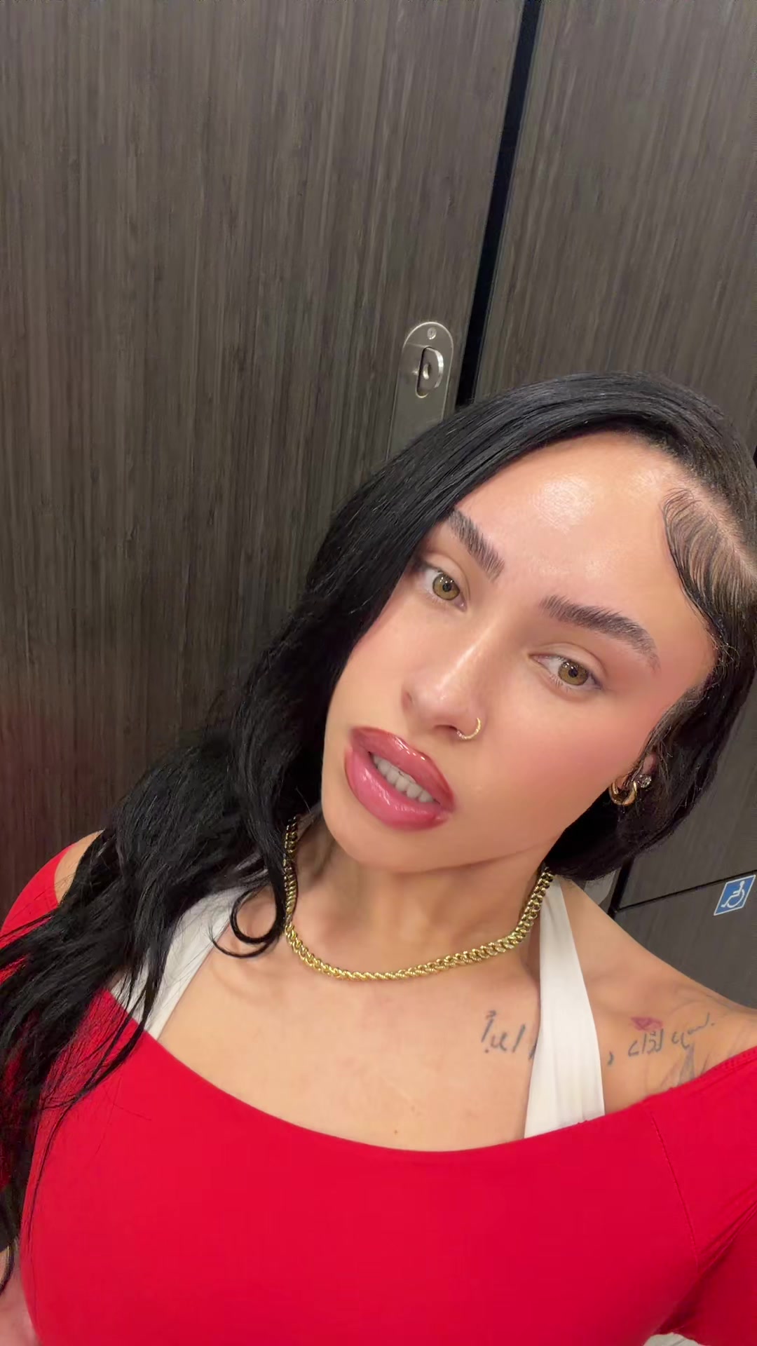 @Milasia