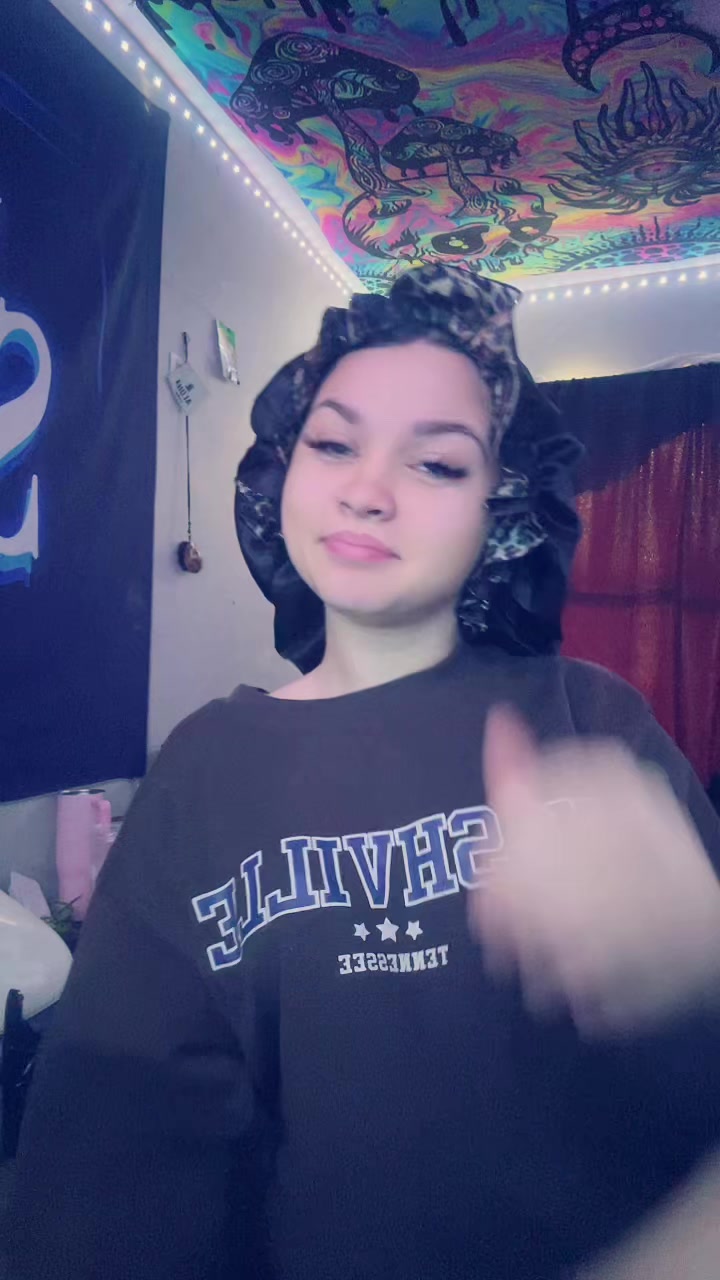 @Nia💋