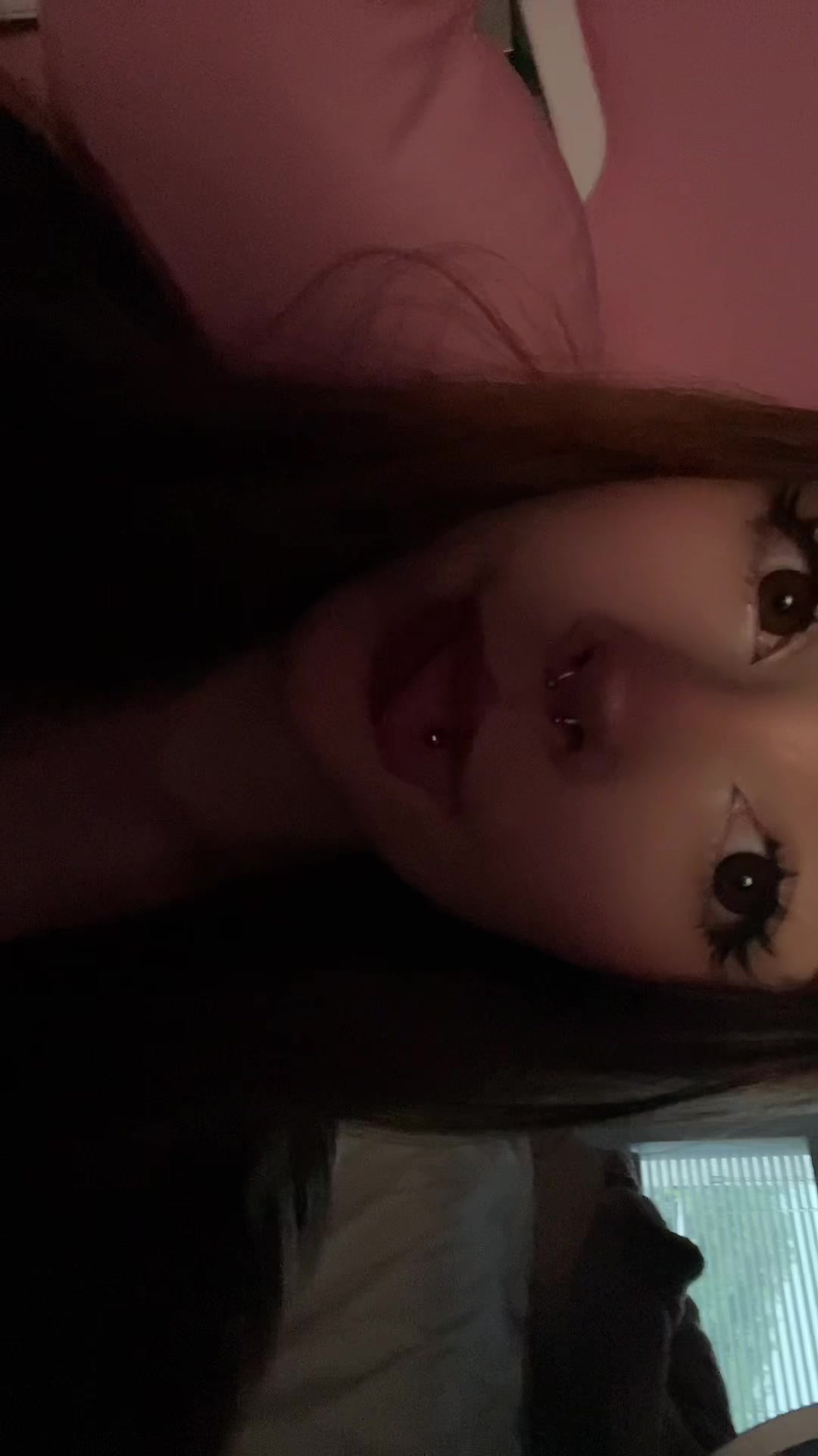 @🐰