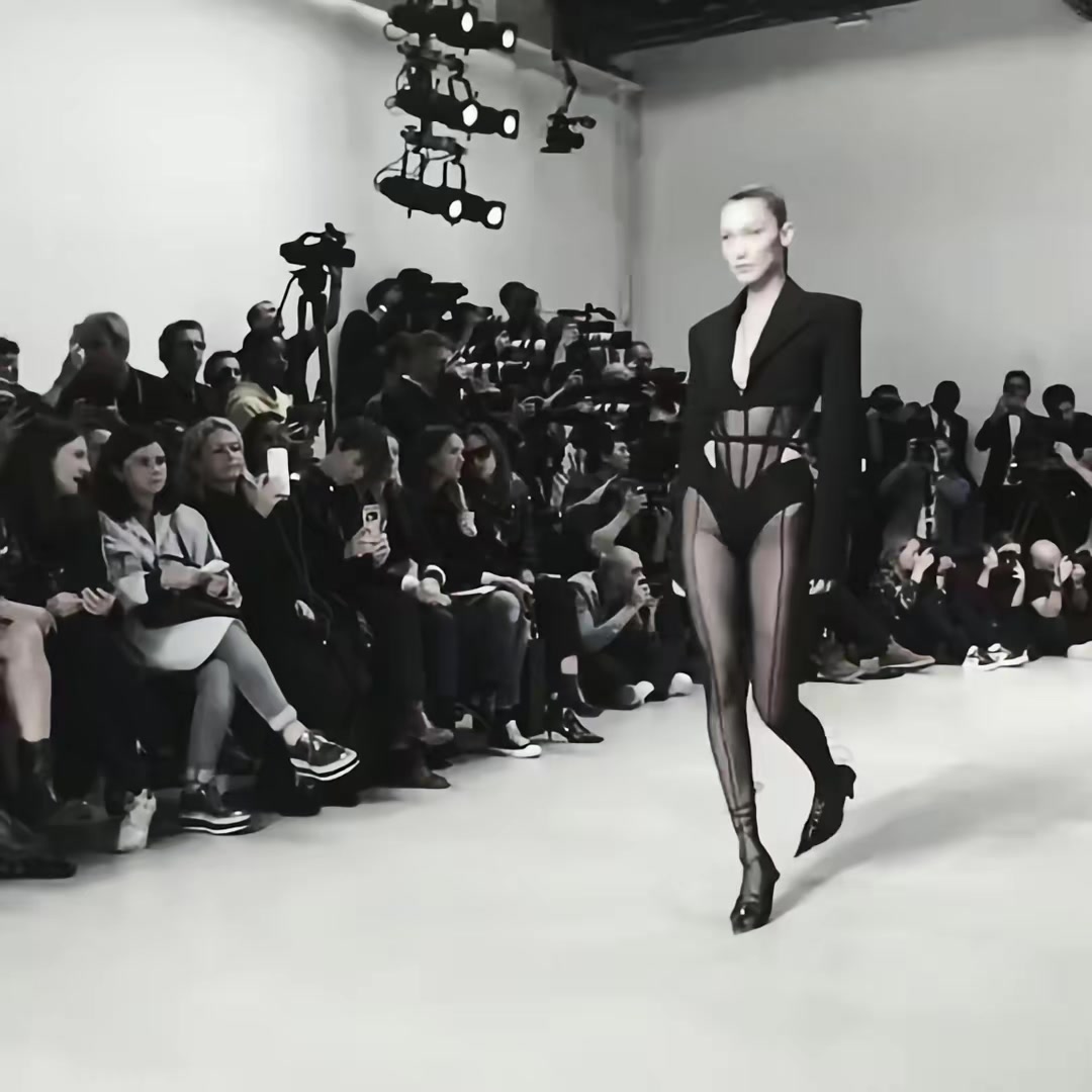 @FCthisisbella_hadid