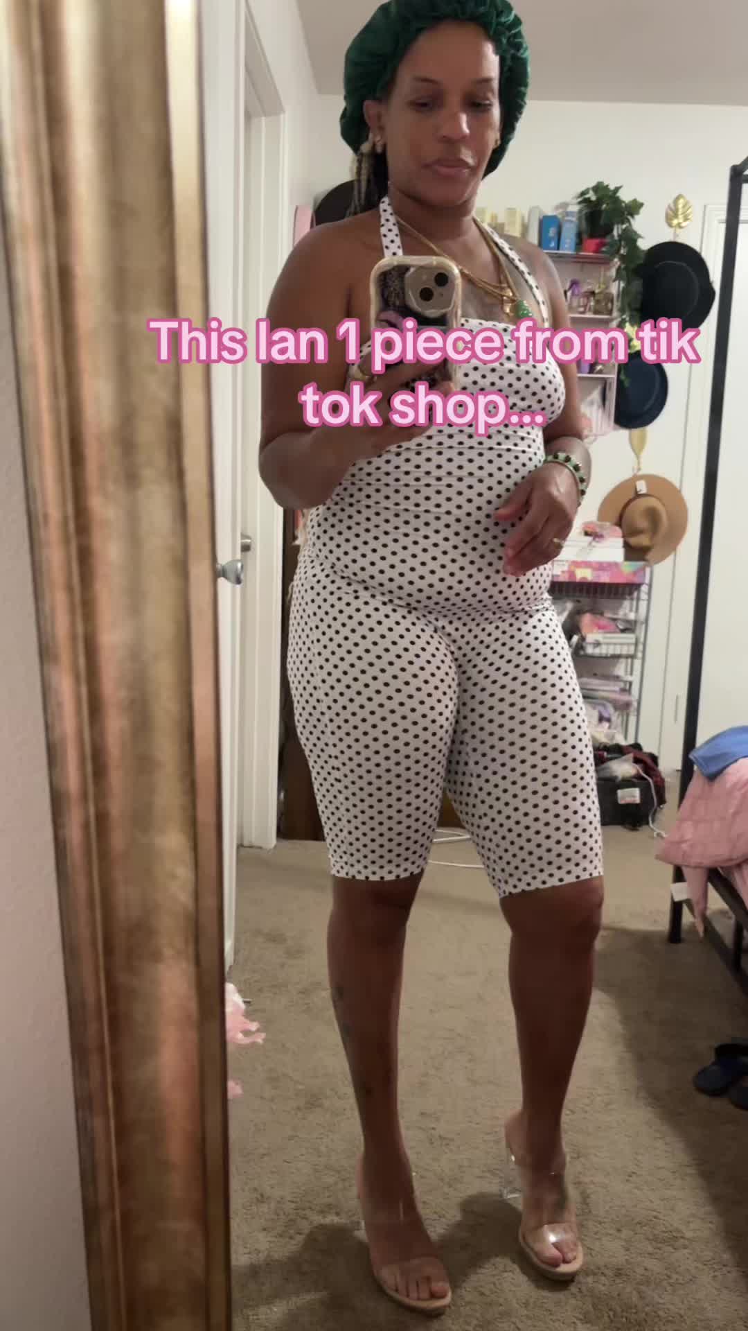 @redhott_feethecreator