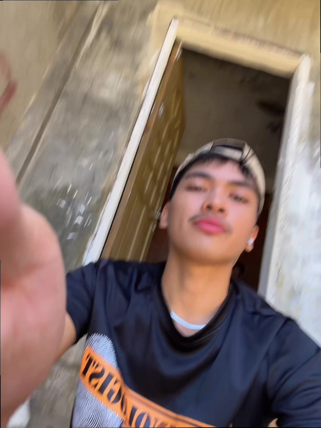 @Em